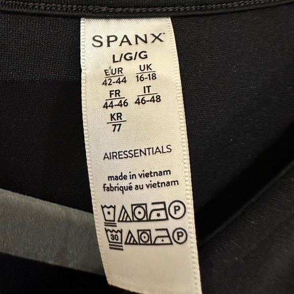 Spanx AirEssentials Jumpsuit Wide Leg Sleeveless - Picture 2 of 2